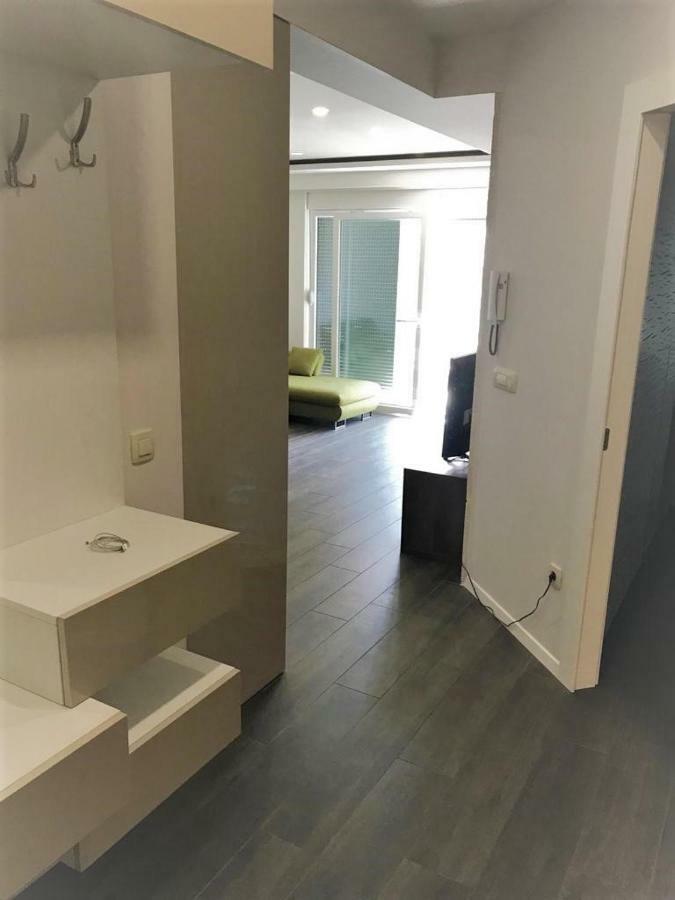 Modern New Apartment In Makarska Eksteriør bilde